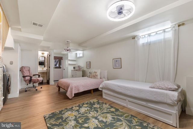 6809 KENYON DR, Alexandria, VA 22307