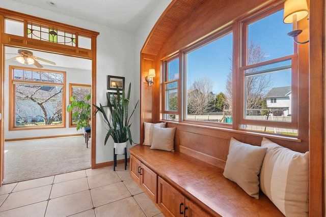 600 WINDING WATERS WAY, De Pere, WI 54115