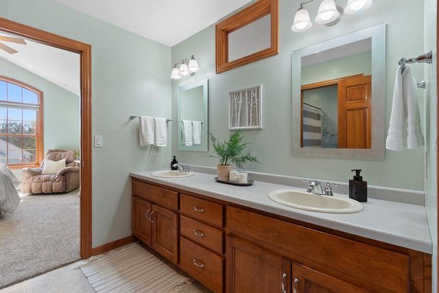 600 WINDING WATERS WAY, De Pere, WI 54115