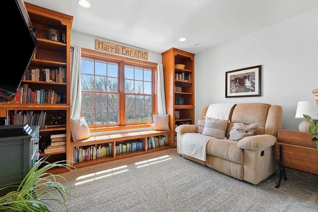 600 WINDING WATERS WAY, De Pere, WI 54115