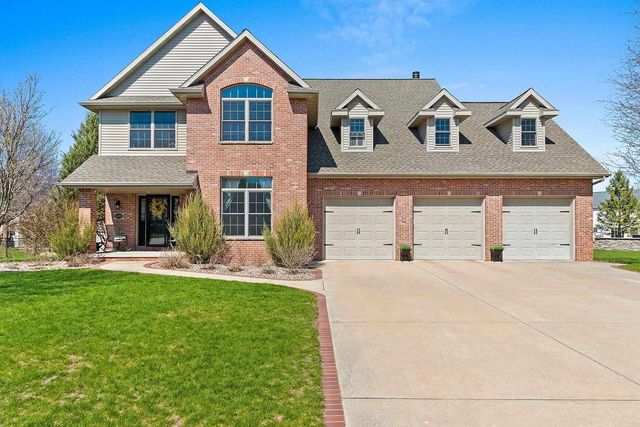 600 WINDING WATERS WAY, De Pere, WI 54115