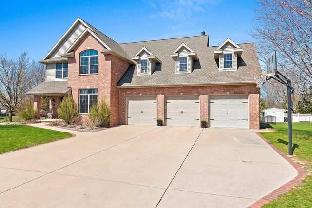 600 WINDING WATERS WAY, De Pere, WI 54115