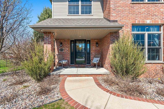 600 WINDING WATERS WAY, De Pere, WI 54115