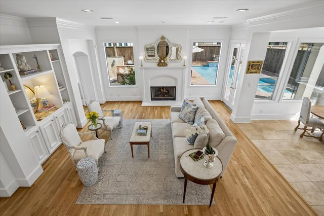 4606 Birch Street, Bellaire, TX 77401