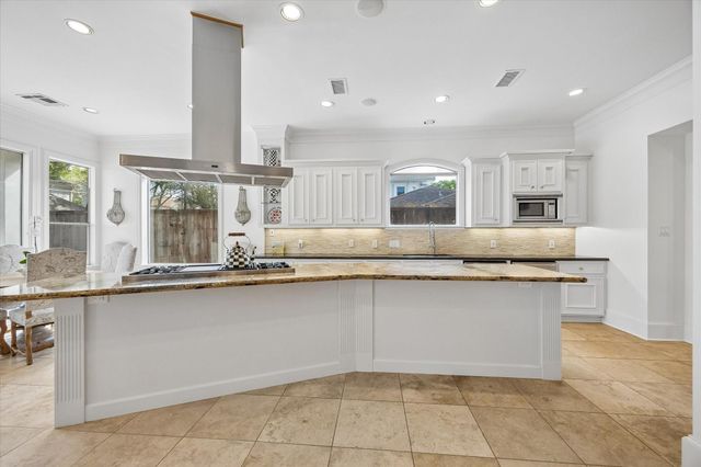 4606 Birch Street, Bellaire, TX 77401