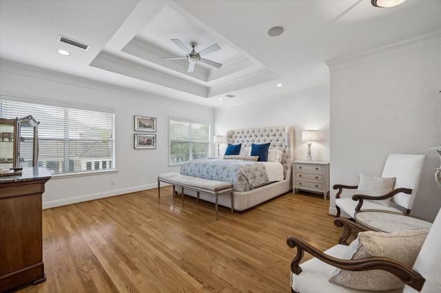 4606 Birch Street, Bellaire, TX 77401