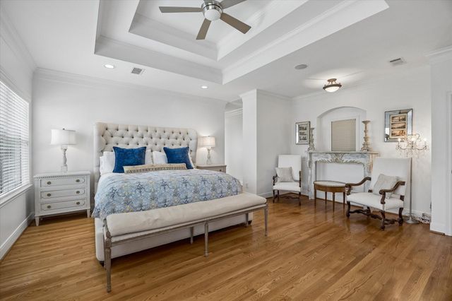 4606 Birch Street, Bellaire, TX 77401