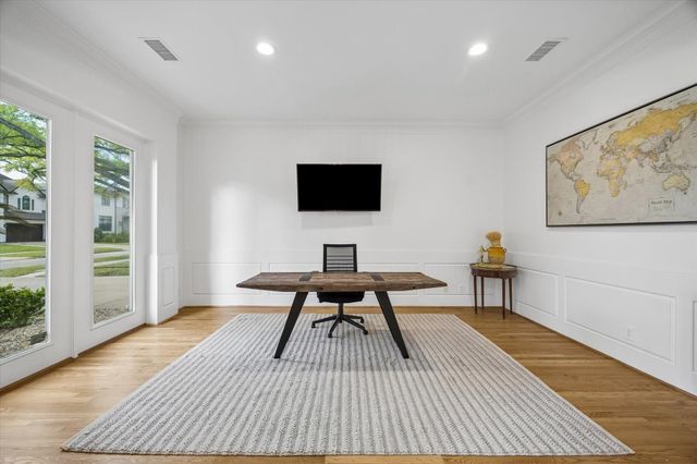 4606 Birch Street, Bellaire, TX 77401