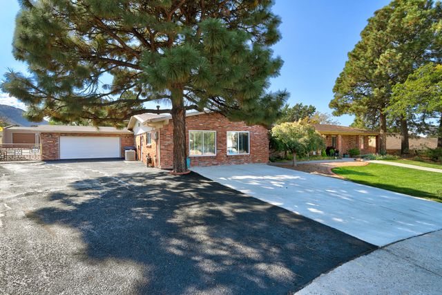 1634 Sagebrush Trail SE, Albuquerque, NM 87123