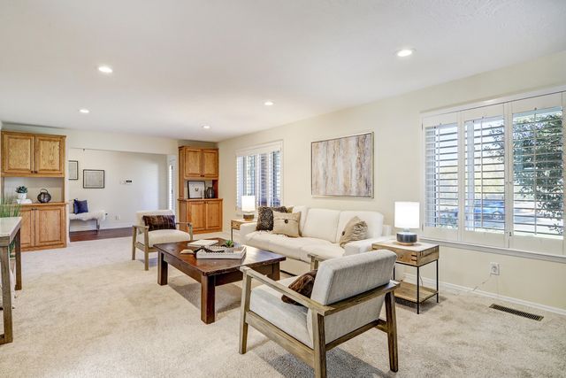 1634 Sagebrush Trail SE, Albuquerque, NM 87123