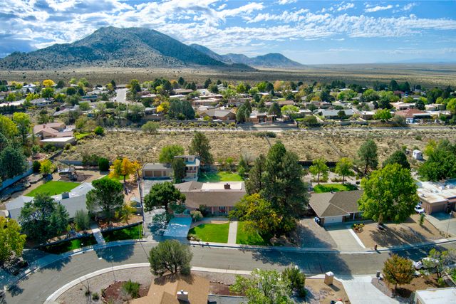 1634 Sagebrush Trail SE, Albuquerque, NM 87123