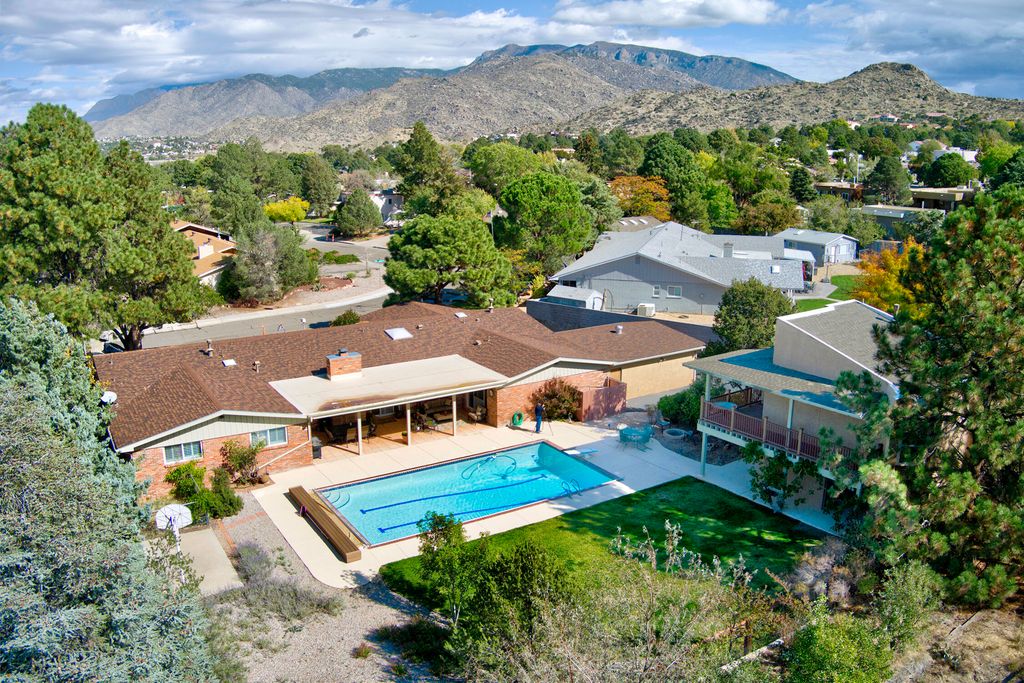 1634 Sagebrush Trail SE, Albuquerque, NM 87123