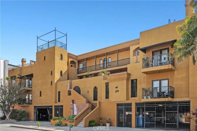 828 N Hudson Avenue 106, Los Angeles, CA 90038