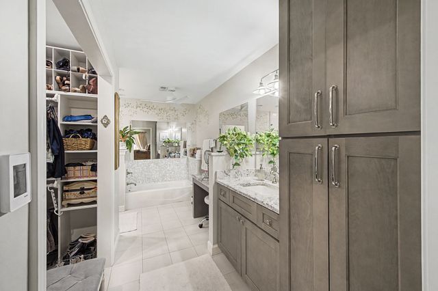 246 Myhr Grn, Nashville, TN 37221