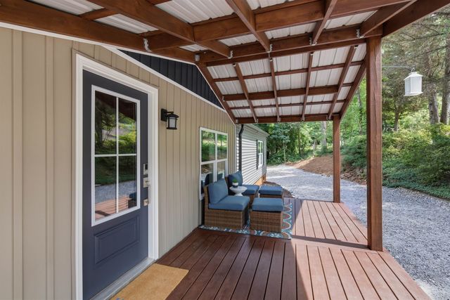 576 Narrow Circle, Inman, SC 29349