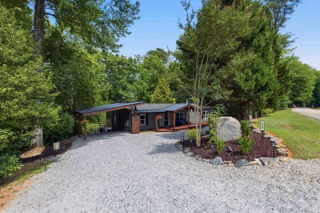 576 Narrow Circle, Inman, SC 29349