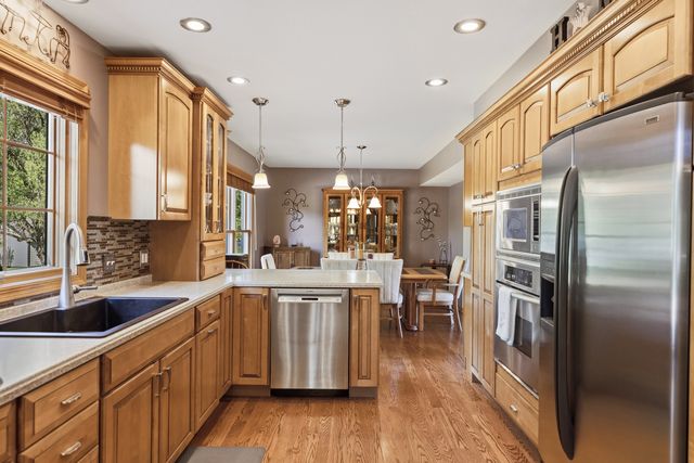 13N470 Chisholm Trail, Elgin, IL 60124