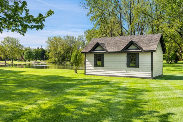 13N470 Chisholm Trail, Elgin, IL 60124