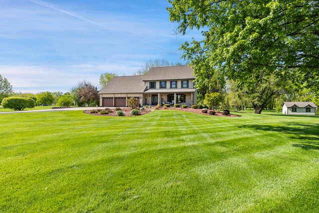 13N470 Chisholm Trail, Elgin, IL 60124