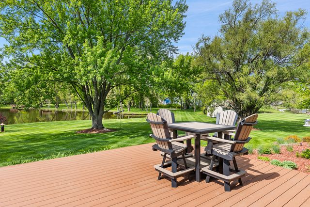 13N470 Chisholm Trail, Elgin, IL 60124