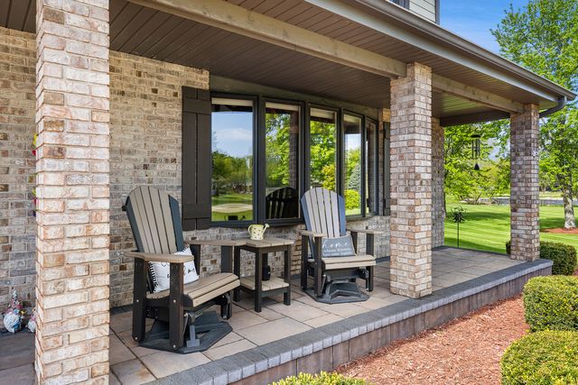 13N470 Chisholm Trail, Elgin, IL 60124