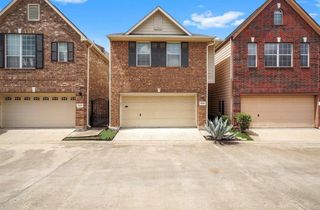 2646 Couch, Houston, TX 77008