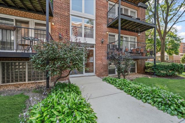 2620 W Catalpa Avenue 1A, Chicago, IL 60625