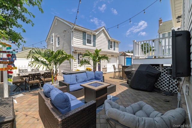 1 Court Street E, East Rockaway, NY 11518