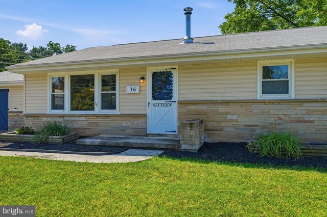 16 FORD AVE, Boonsboro, MD 21713
