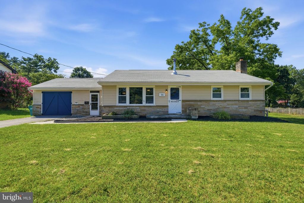16 FORD AVE, Boonsboro, MD 21713