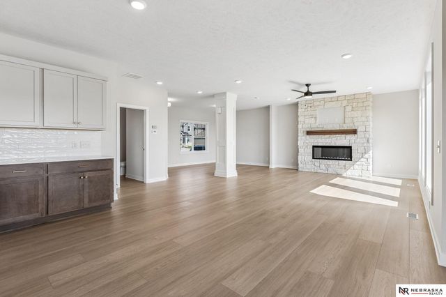11003 N 159 Avenue, Bennington, NE 68007