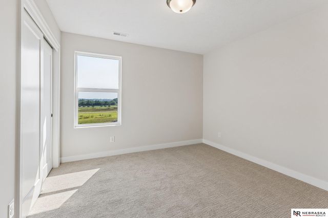 11003 N 159 Avenue, Bennington, NE 68007