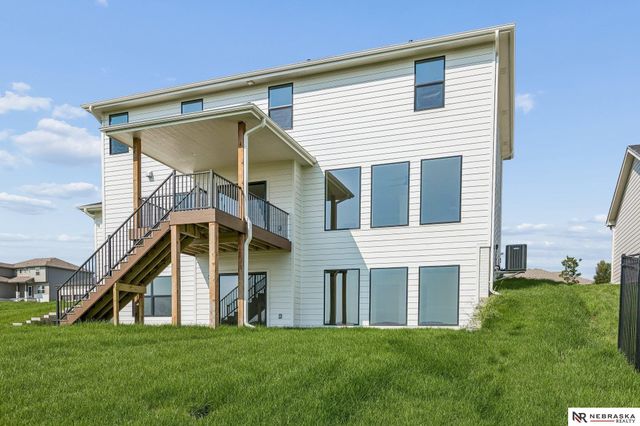 11003 N 159 Avenue, Bennington, NE 68007