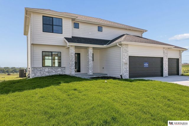 11003 N 159 Avenue, Bennington, NE 68007