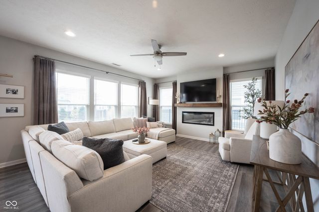 19249 Plowman Drive, Westfield, IN 46074