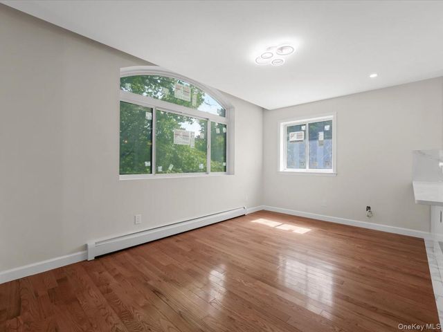 14729 70th Avenue, Flushing, NY 11367