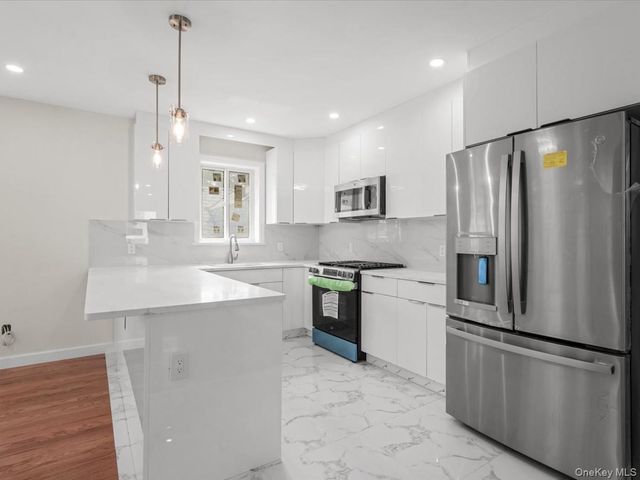 14729 70th Avenue, Flushing, NY 11367