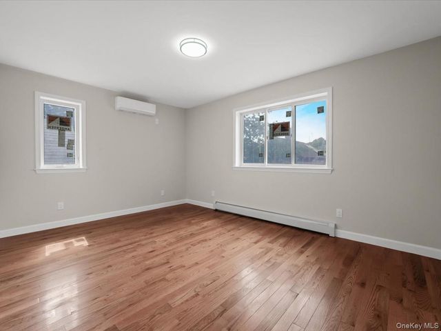 14729 70th Avenue, Flushing, NY 11367