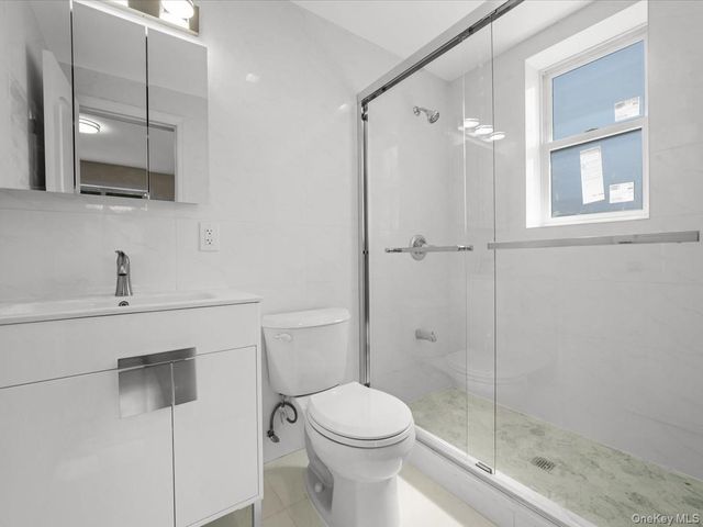 14729 70th Avenue, Flushing, NY 11367