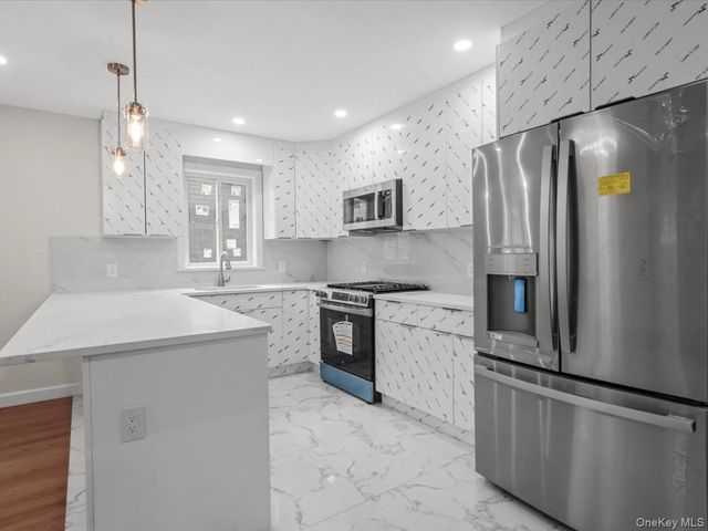 14729 70th Avenue, Flushing, NY 11367