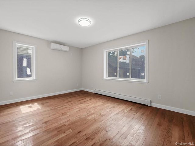 14729 70th Avenue, Flushing, NY 11367