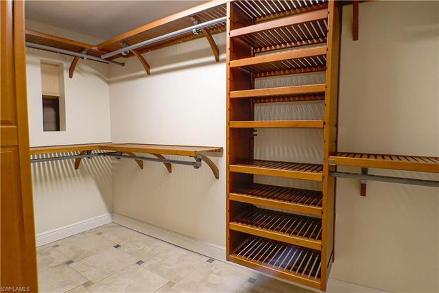 112 pinebrook DR, Fort Myers, FL 33907