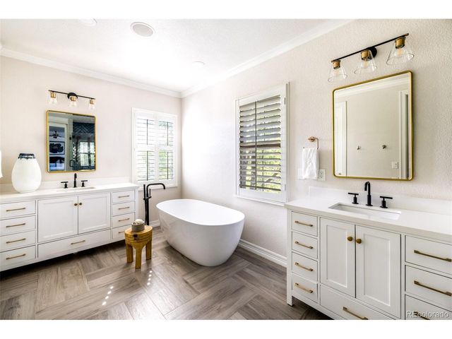 9740 E 32nd Ave, Denver, CO 80238