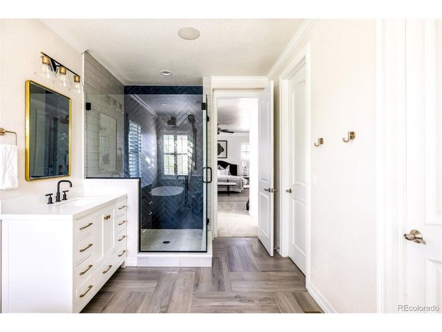 9740 E 32nd Ave, Denver, CO 80238