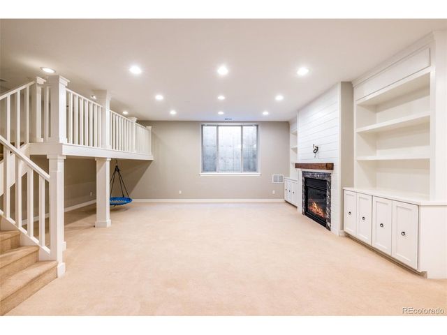9740 E 32nd Ave, Denver, CO 80238