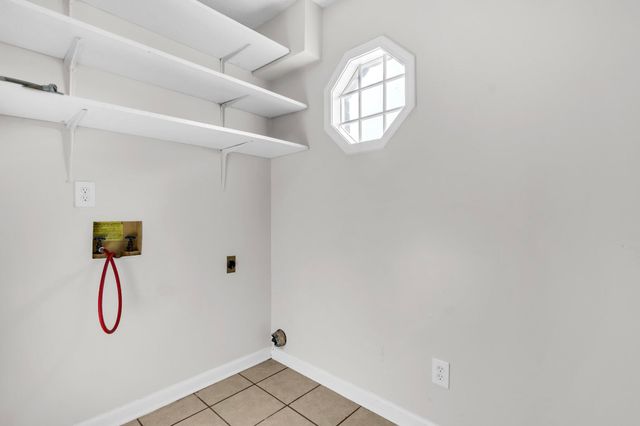 4563 N SUMMER CRK, Memphis, TN 38141
