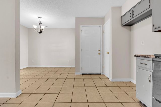 4563 N SUMMER CRK, Memphis, TN 38141