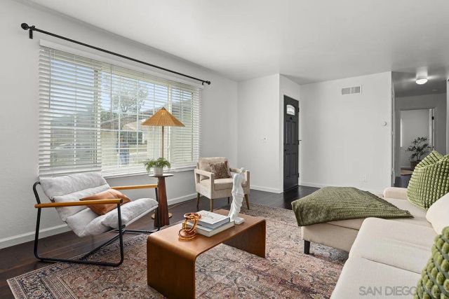 11394 Pegasus Ave, San Diego, CA 92126