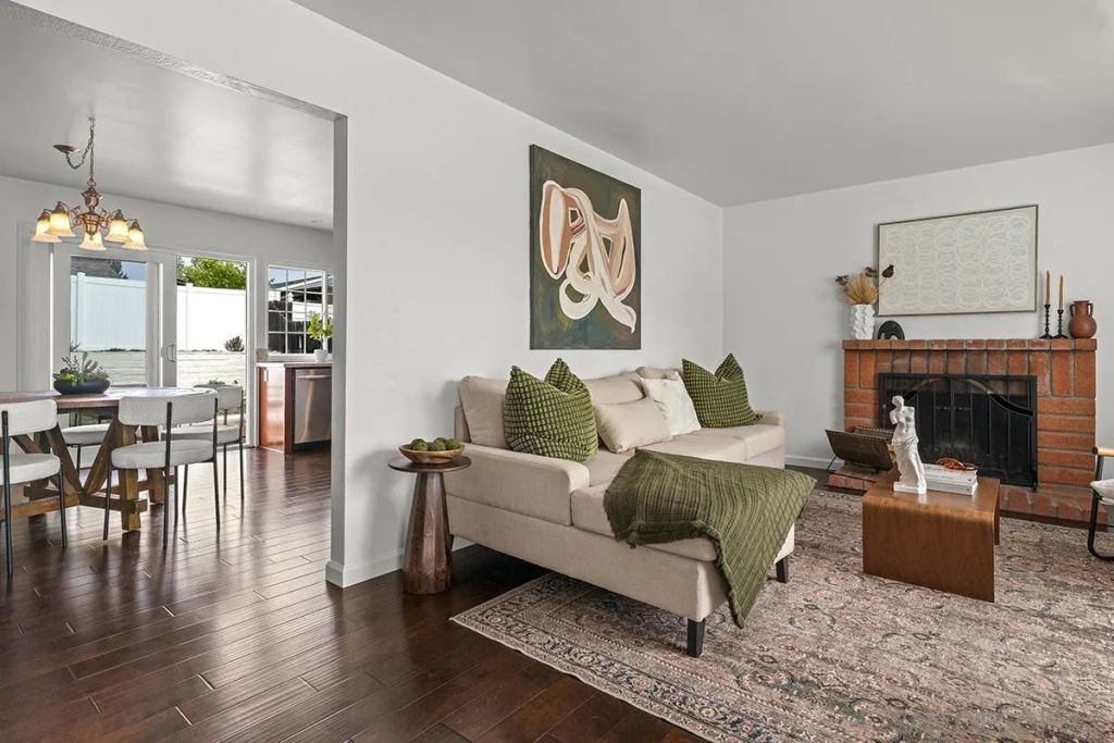 11394 Pegasus Ave, San Diego, CA 92126