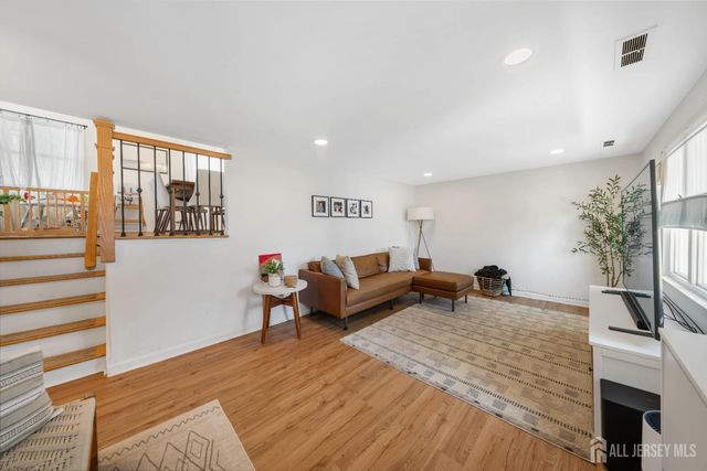 22 Partch Place, Edison, NJ 08817